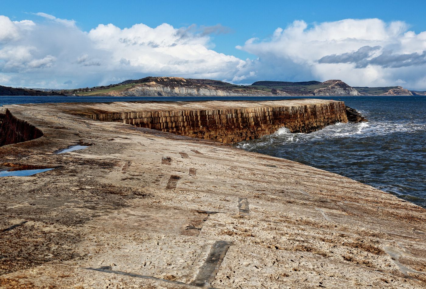 the cobb in dorset