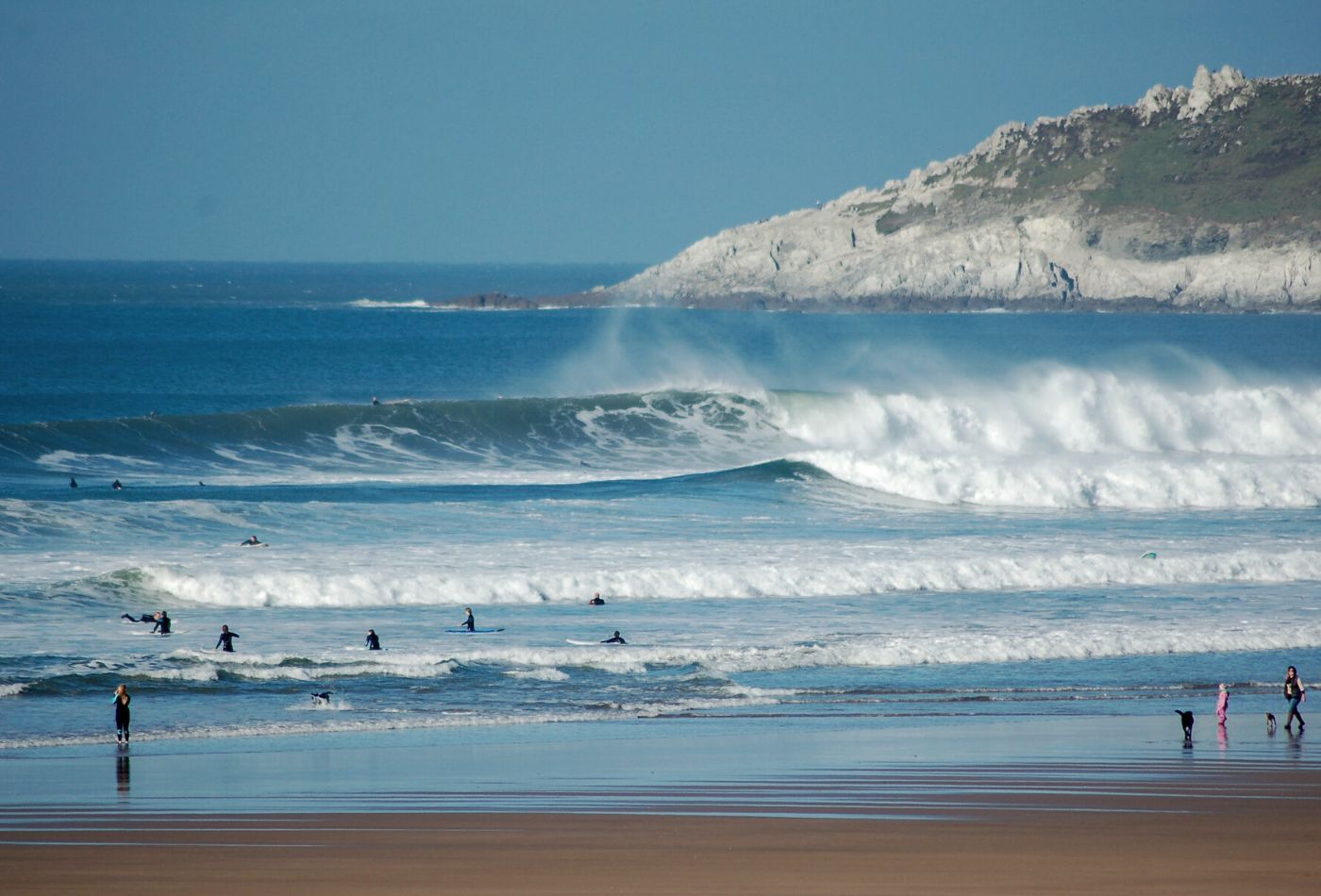 things to do in devon in summer - surfing along the coast