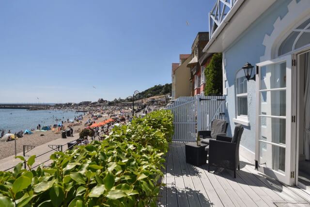 1 Argyle House - Exterior with view of the coast