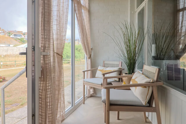 4 Kingfisher Court - Porch