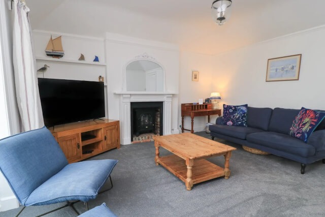 Gull Cottage - Living Room